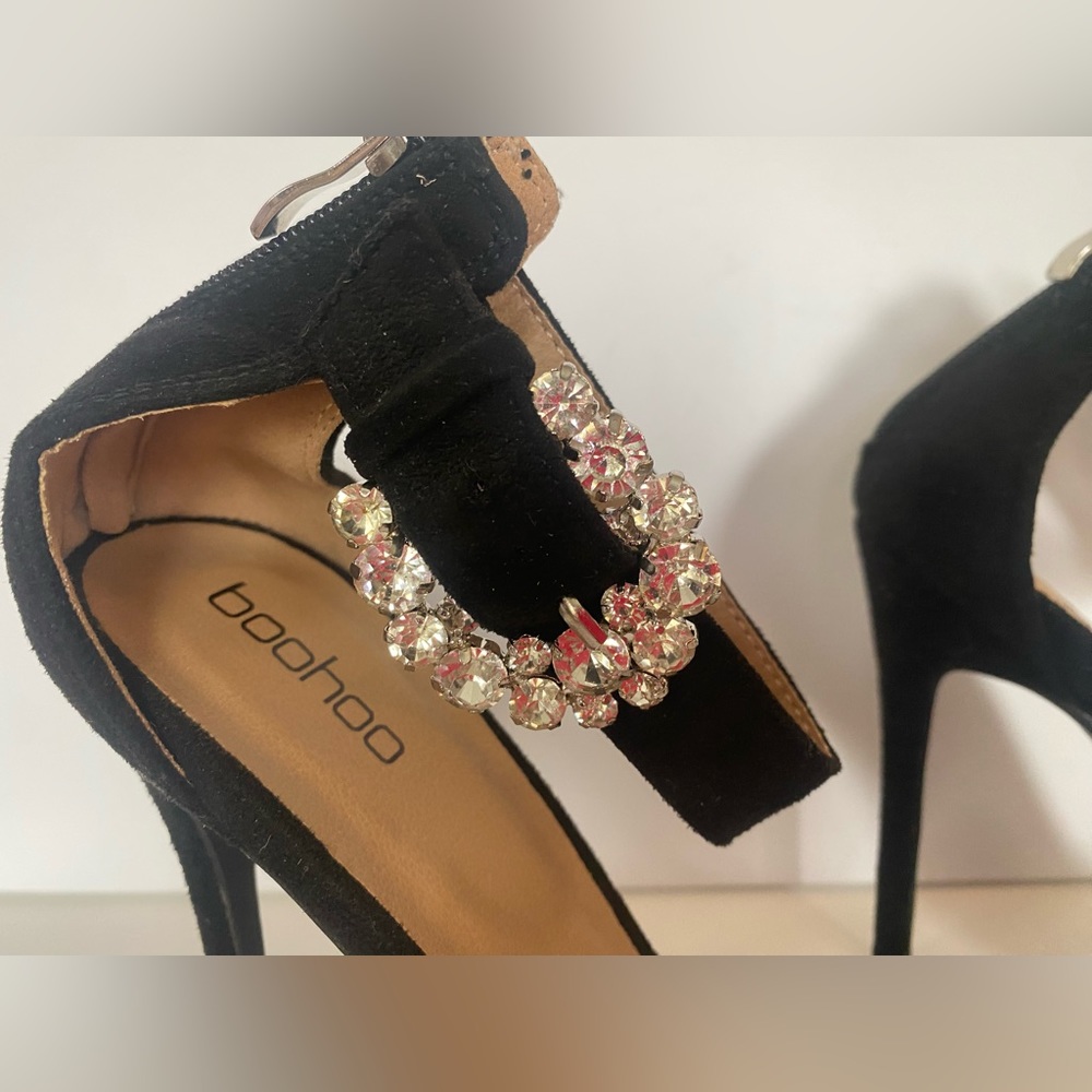 BooHoo Heels - Picture 4 of 11